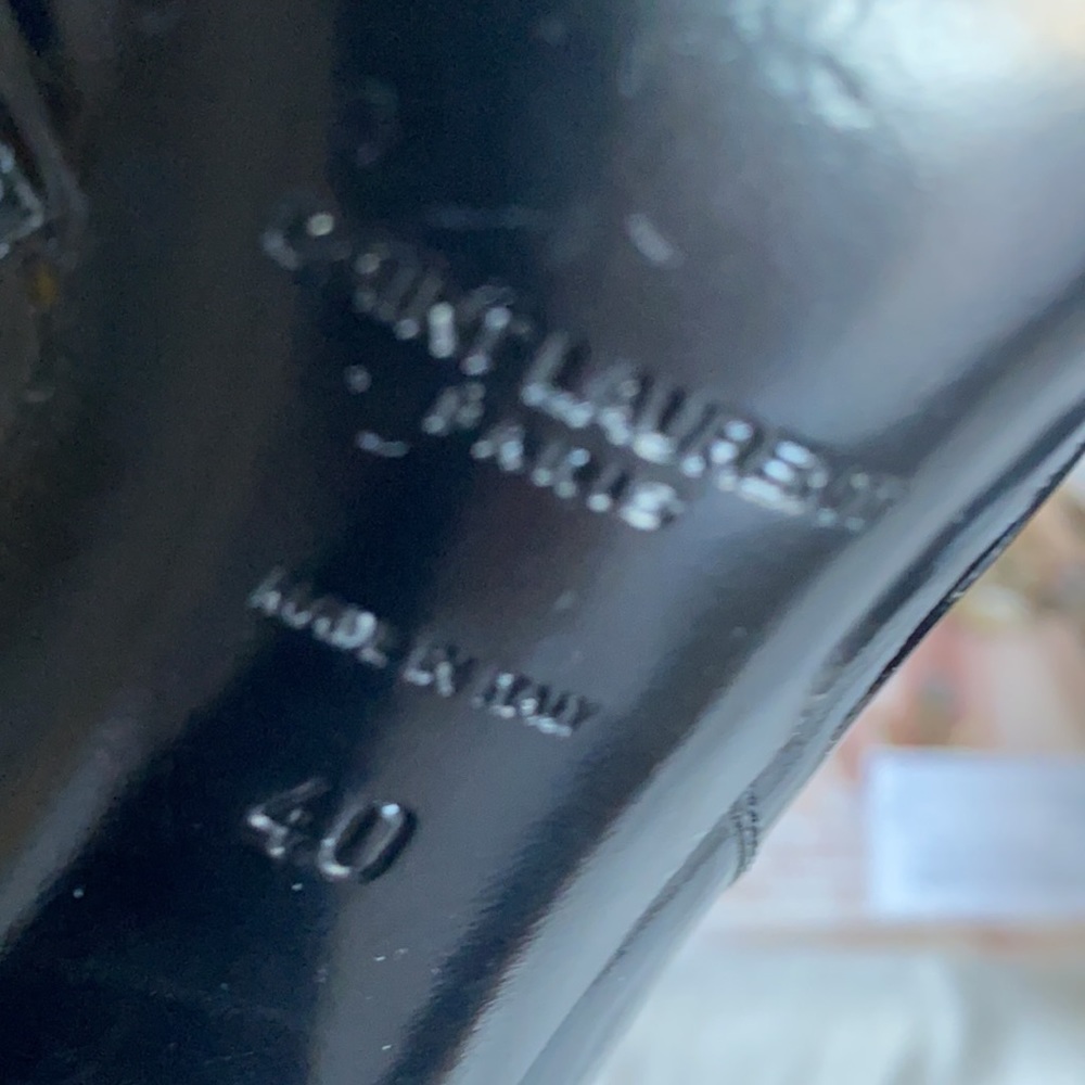SAINT LAURENT Black patent leather ankle boots! Gorgeous - Picture 5 of 5